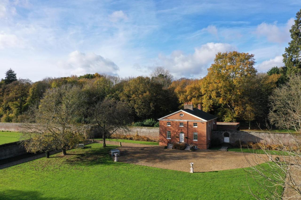 The Walled Garden At Woodhall Estate Hertford Bagian luar foto